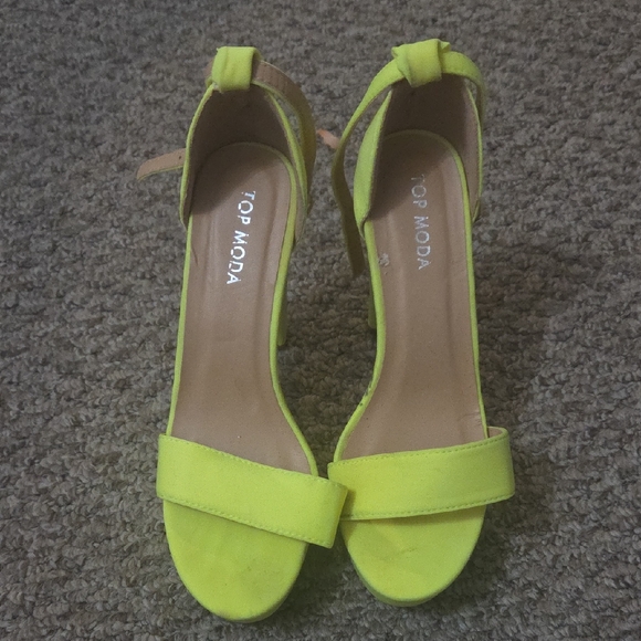 TOP Moda Shoes - TOP Moda Women's Vibrant Yellow Heels